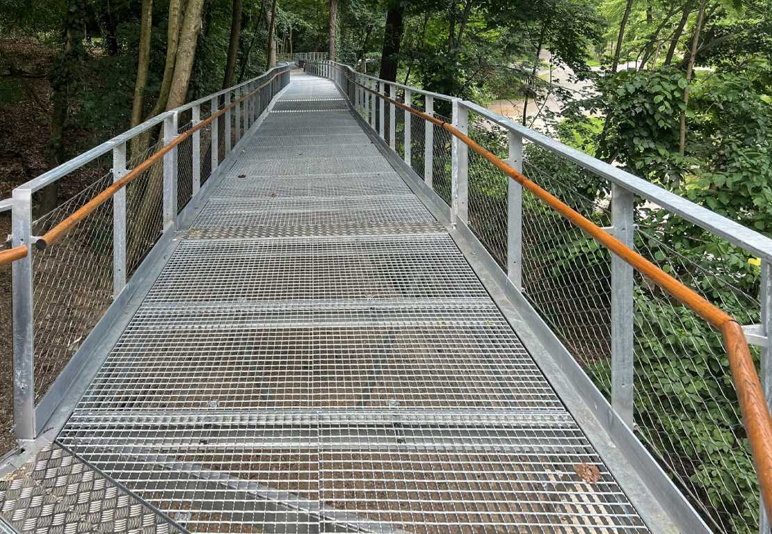 Inox-Net - Partizanska Luka Footbridge