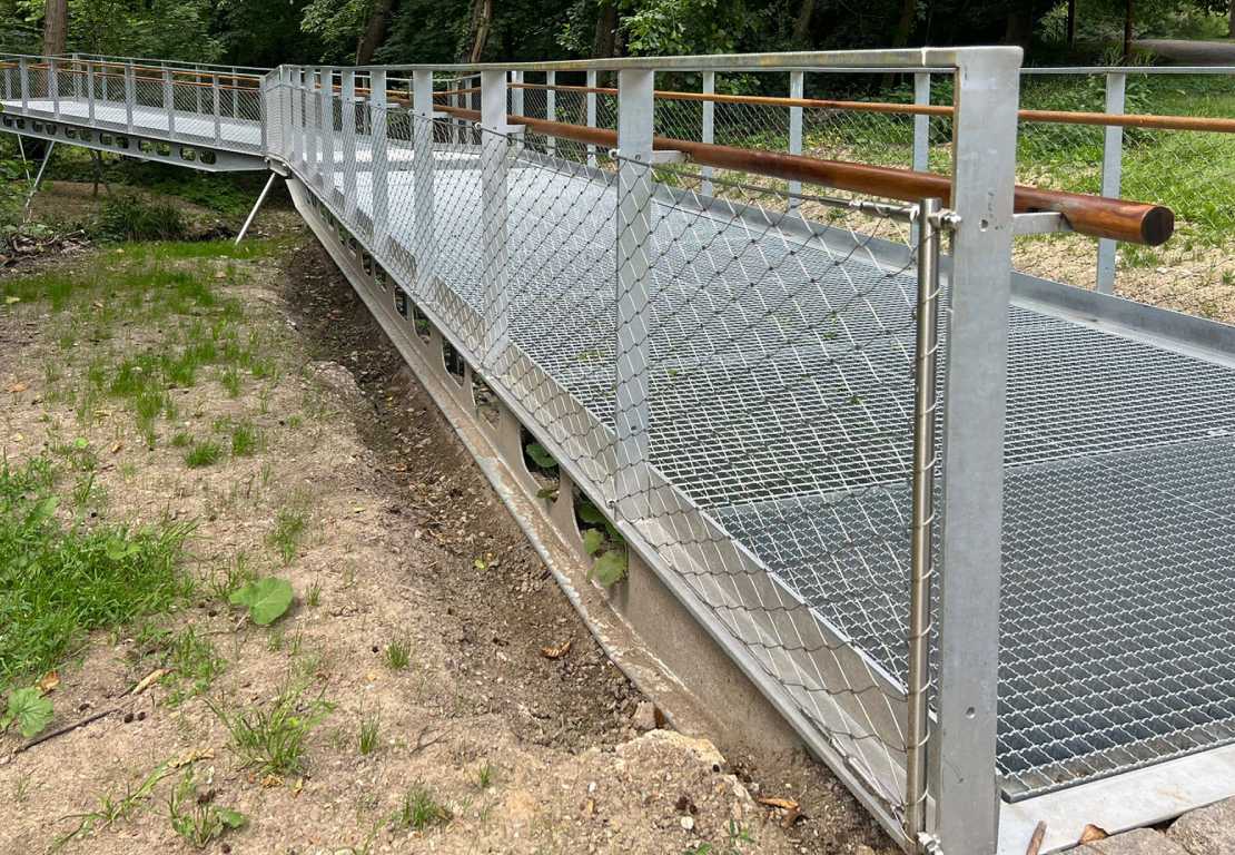 Inox-Net - Partizanska Luka Footbridge